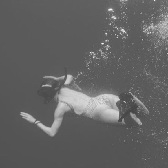 Arnhem Clothing One Piece swim suit - Picture 6 of 6